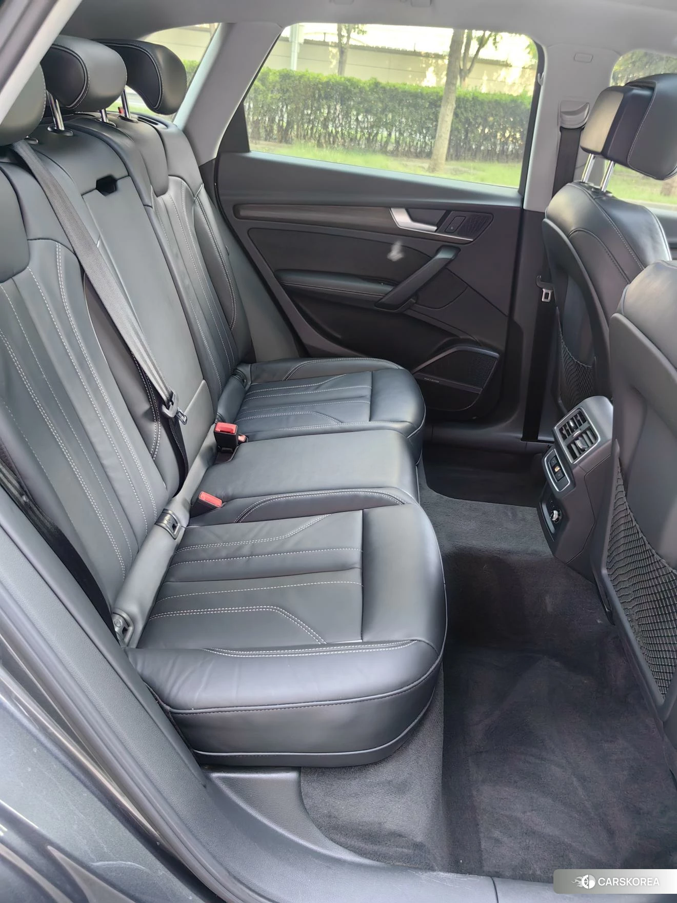 Audi Q5L id 4426578 из Китая 21