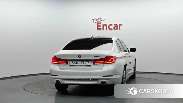 BMW 5 Series (G30) id 3925010 из Кореи 13