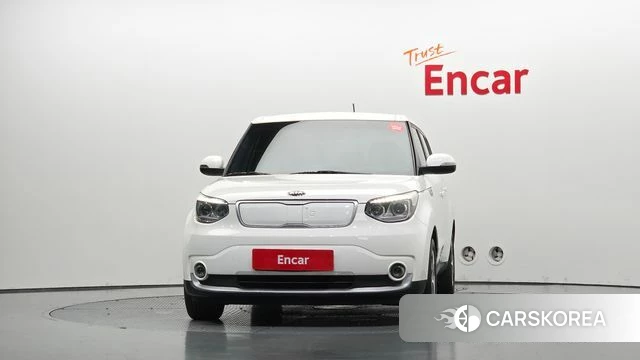 Kia Soul EV id 4785776 из Кореи 23