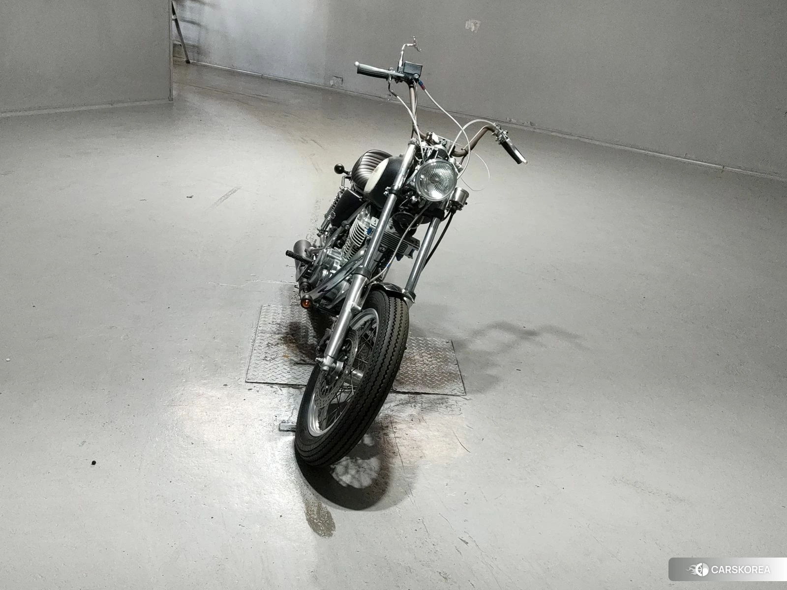Проданный Yamaha SR 400 2013 из Японии, фото 3