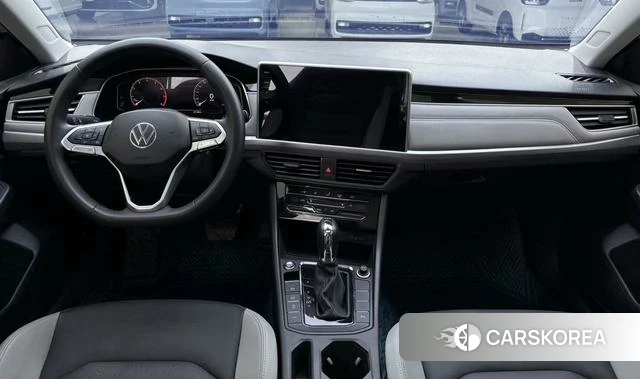 Volkswagen Bora 2023 Белый из Китая, фото 5