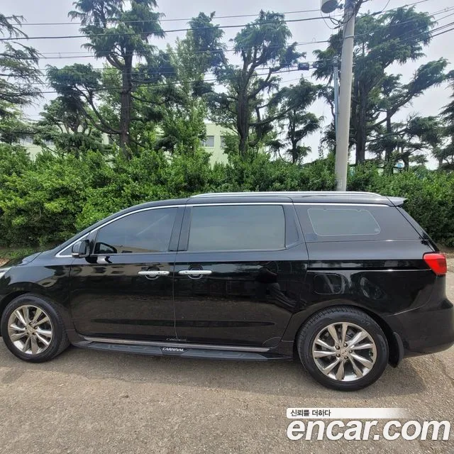 Kia The New Carnival id 2720121 из Кореи 13