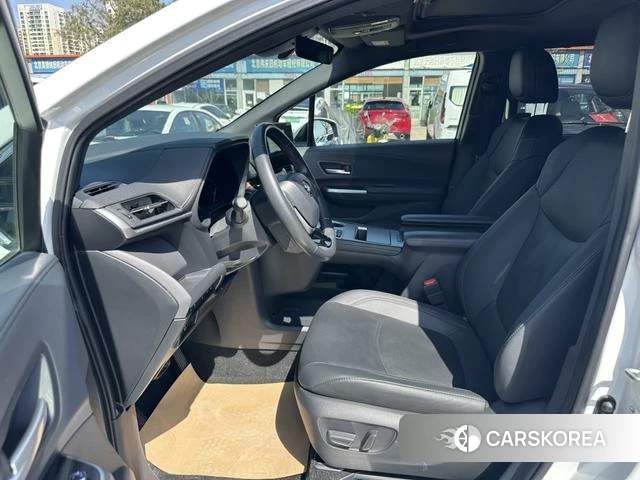 Toyota Saina id 4235045 из Китая 19