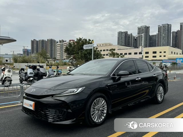 Toyota Camry 2024 Черный из Китая, фото 4