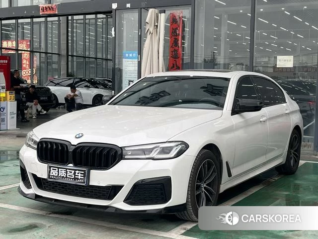 BMW 5 series 2023 Белый из Китая, фото 3