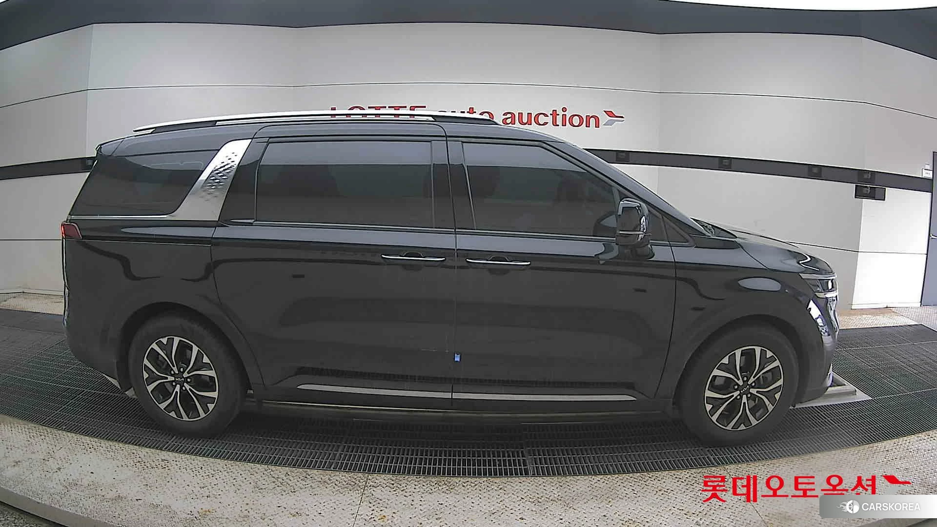 Kia Carnival id 4347406 из Кореи 23