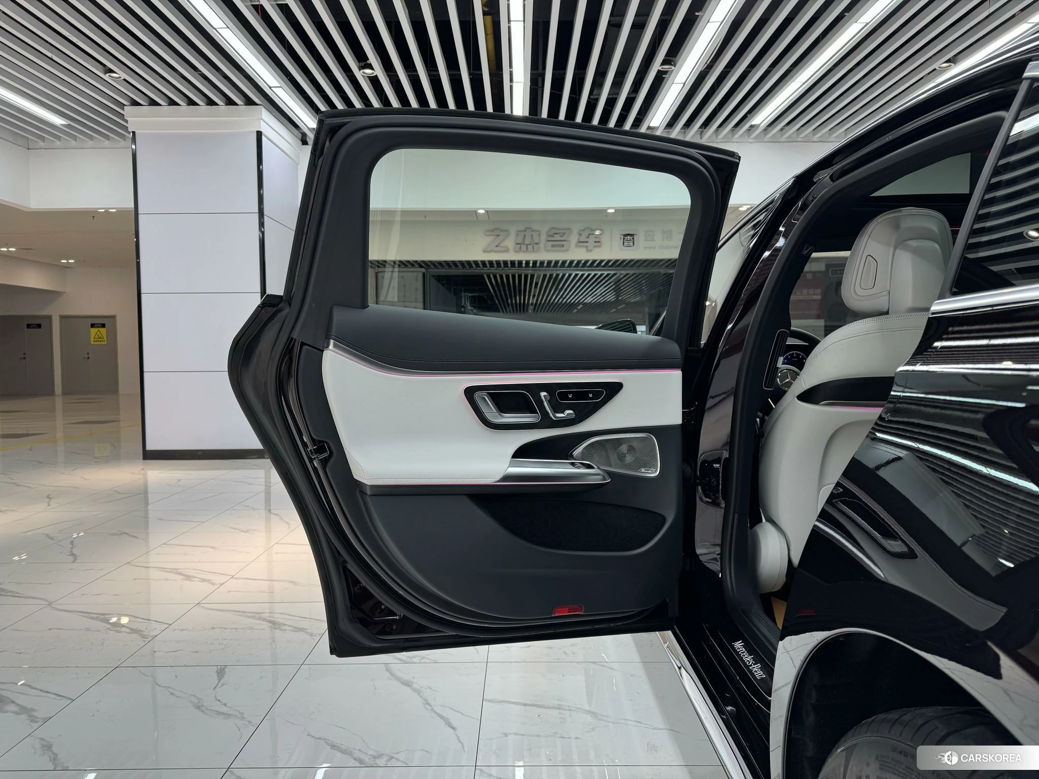 Mercedes-Benz E-Class id 4498555 из Китая 14