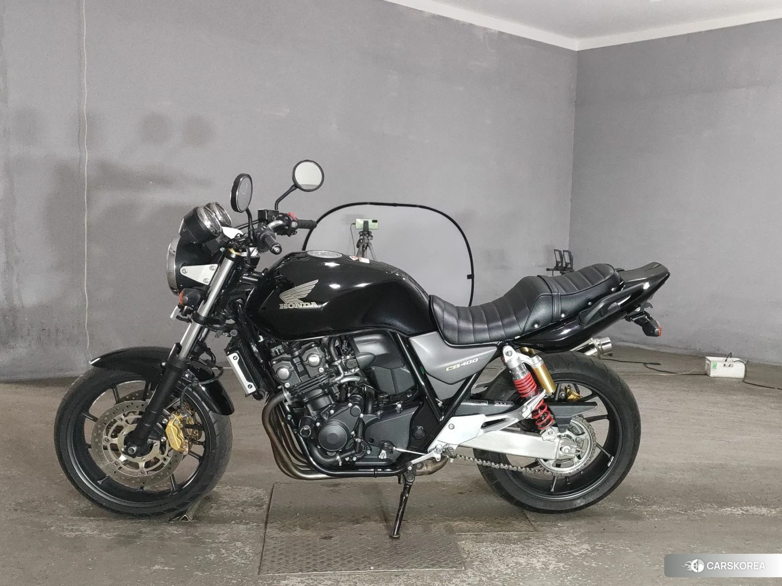 Проданный Honda CB400SF 2017 из Японии, фото 2