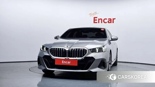 BMW 5 Series (G60) id 4560016 из Кореи 23