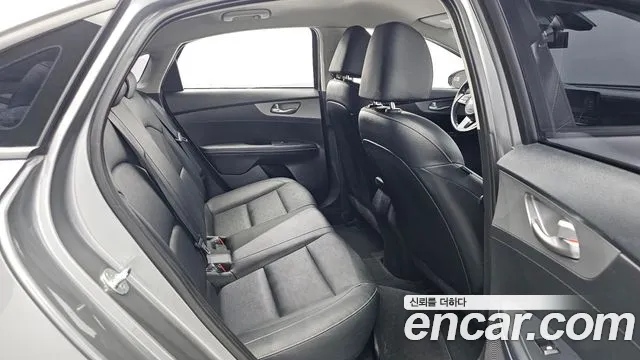 Kia Come New K3 id 2756842 из Кореи 13