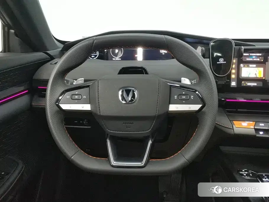 Chang'an Changan UNI-V id 4577556 из Китая 9