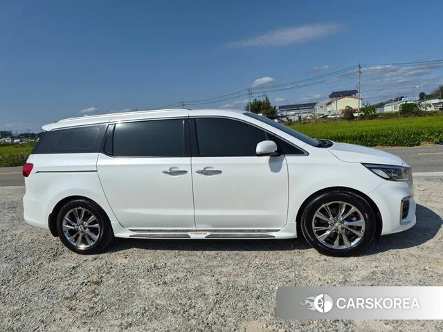 Kia The New Carnival id 4794619 из Кореи 13
