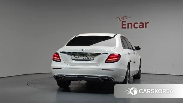Mercedes-Benz E-Class W213 id 4351204 из Кореи 23