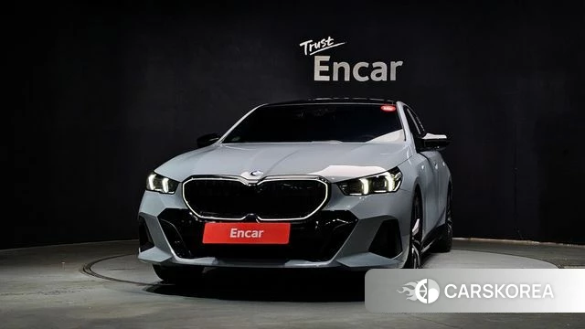 BMW 5 Series (G60) id 4579158 из Кореи 23