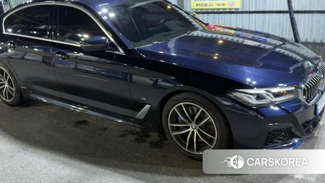 BMW 5 Series (G30) 2023 Черный из Кореи, фото 3