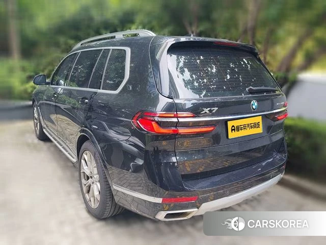 BMW X7 2023 Черный из Китая, фото 3