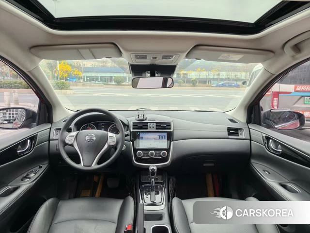 Nissan TIIDA id 4262563 из Китая 13