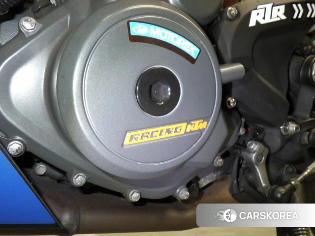 Engine photo