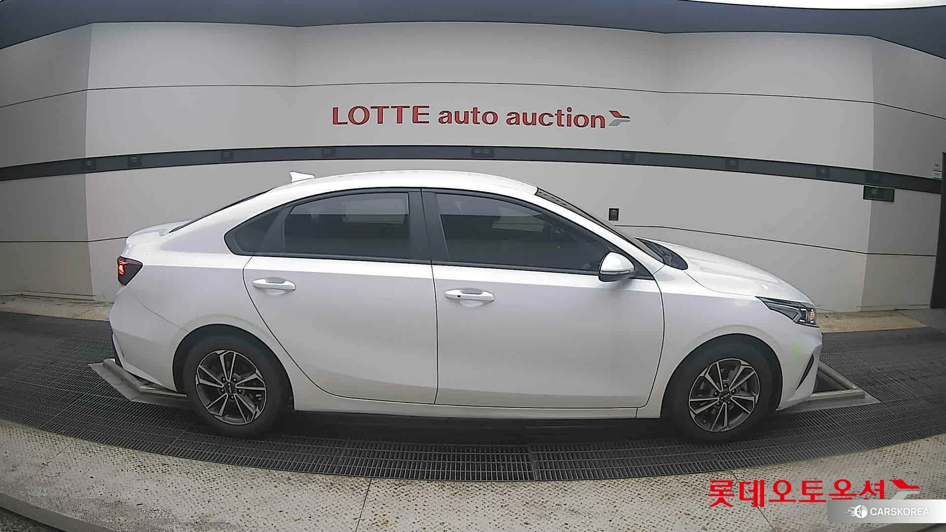 Kia K3 id 4674216 из Кореи 23