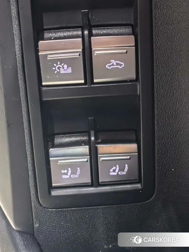 Audi Q6 id 4261716 из Китая 16