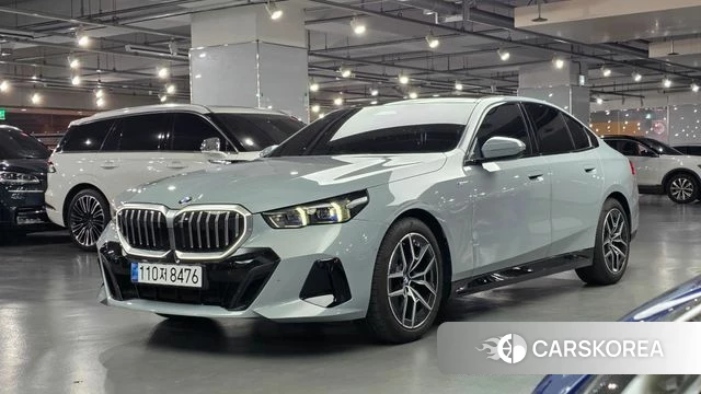 BMW 5 Series (G60) 2025 Серый из Кореи, фото 4