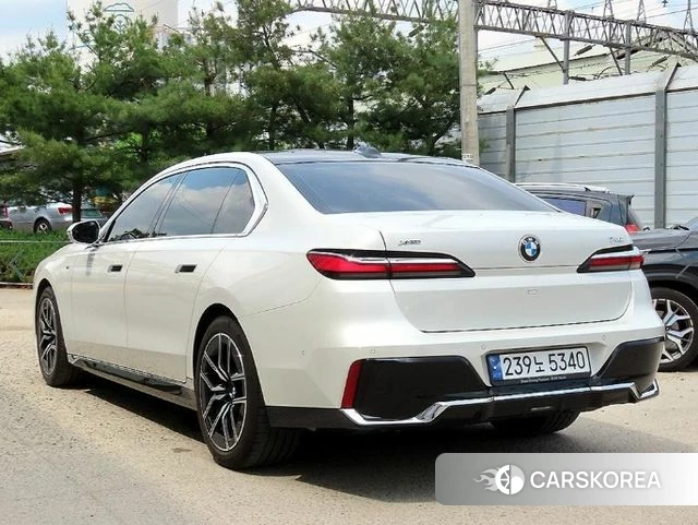 BMW 7 Series (G70) id 4308592 из Кореи 13