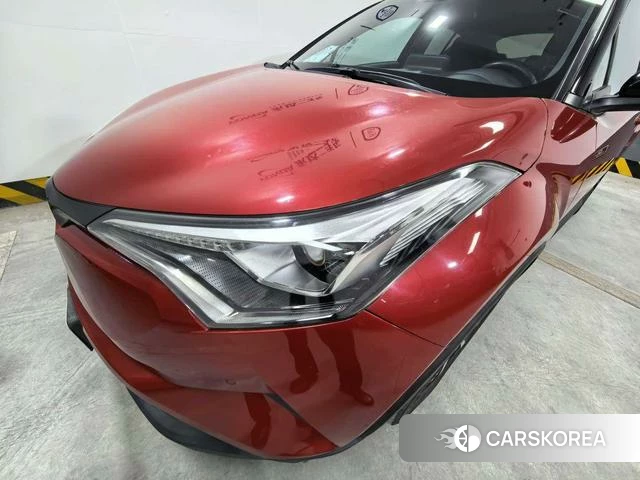 Toyota C-HR id 4211549 из Китая 8
