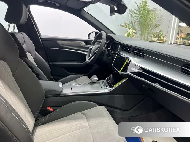 Audi A6L id 4257937 из Китая 10