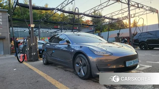 Tesla Model 3 2020 Серый из Кореи, фото 4