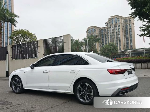 Audi A4L 2022 Белый из Китая, фото 3