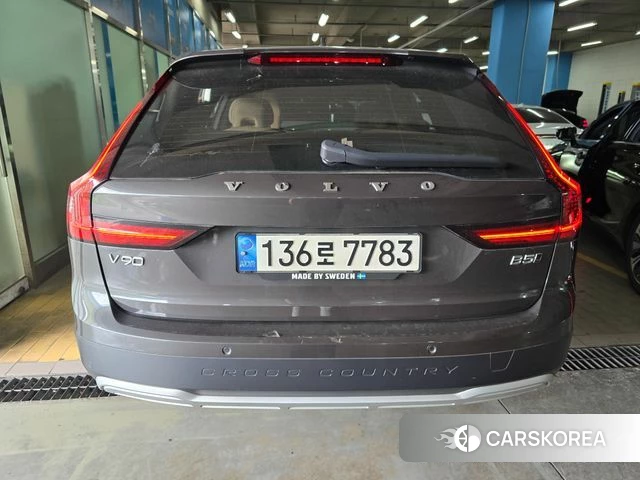 Volvo V90 Cross-Country 2021 Серый из Кореи, фото 3