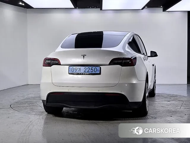 Tesla Model Y id 3421875 из Кореи 12