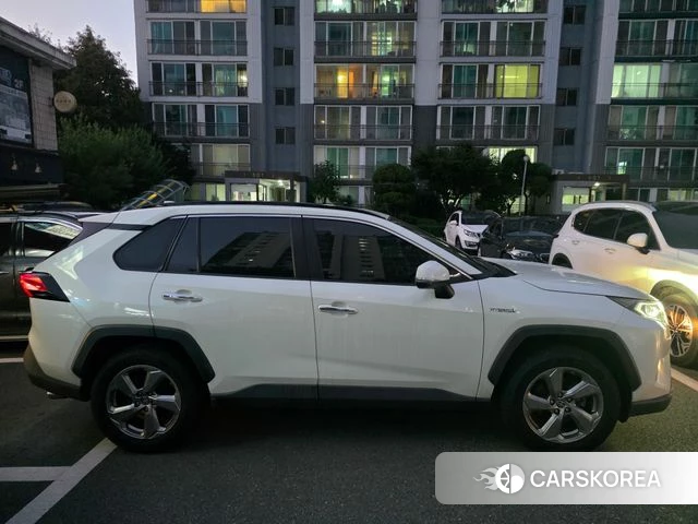 Toyota RAV4 5th Generation 2019 Белый из Кореи, фото 3