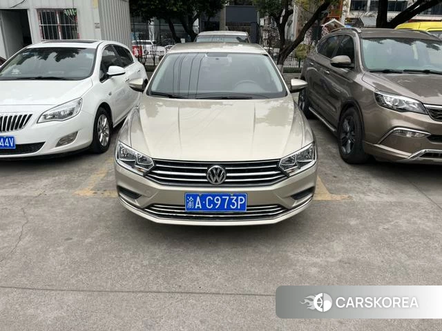 Volkswagen Bora 2022 Желтый из Китая, фото 3
