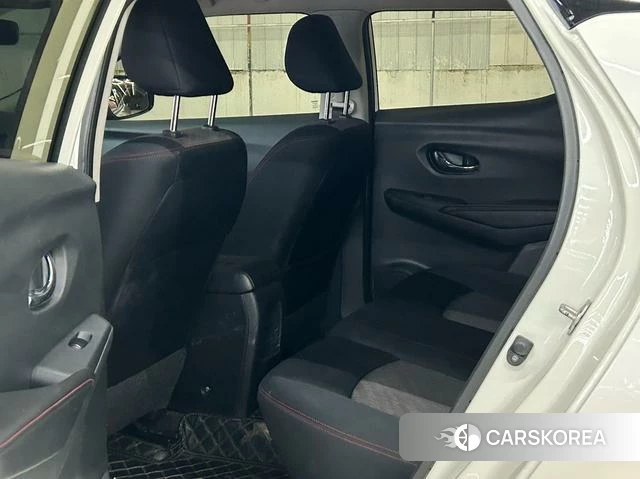 Nissan Bluebird 2021 Белый из Китая, фото 3
