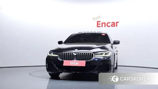 BMW 5 Series (G30) id 3372362 из Кореи 13