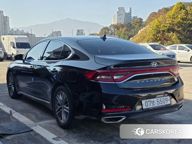 Hyundai Grandeur IG id 3371226 из Кореи 13