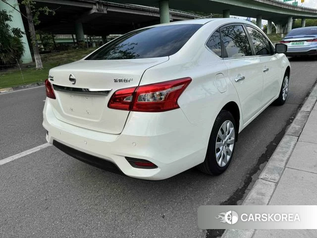 Nissan Xuan Yi 2022 Белый из Китая, фото 4