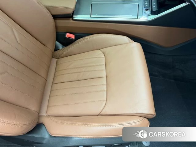 Audi A6L id 4342137 из Китая 23