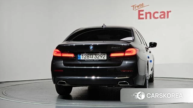 BMW 5 Series (G30) id 4244557 из Кореи 23