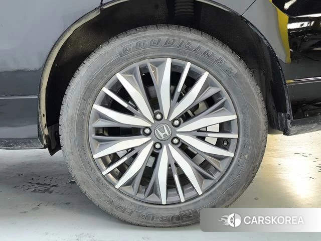 Honda Crown Road id 3919588 из Китая 13