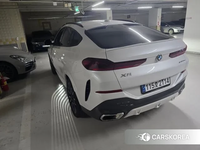 BMW X6 (G06) 2024 Белый из Кореи, фото 3