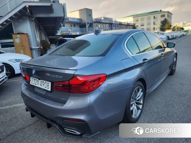 BMW 5 Series (G30) id 3732836 из Кореи 13