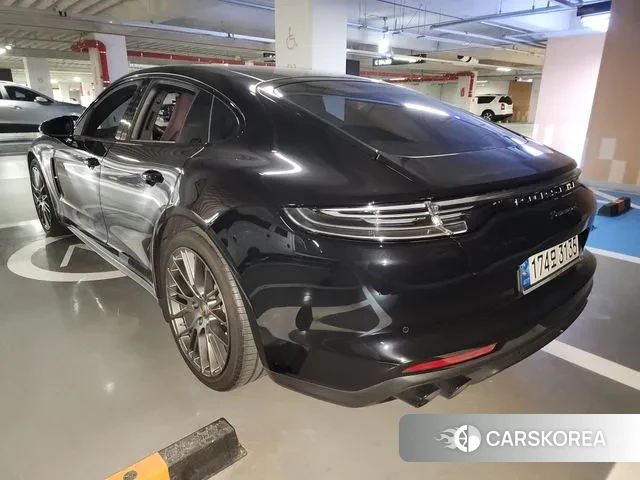 Porsche Panamera (972) 2022 Черный из Кореи, фото 3