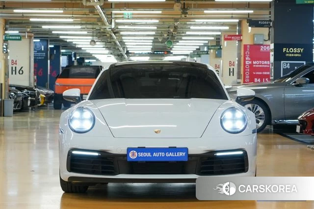 Porsche 911(992) id 4339044 из Кореи 13