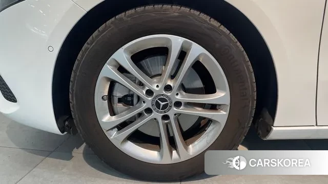 Mercedes-Benz A-Class W177 id 3042585 из Кореи 13