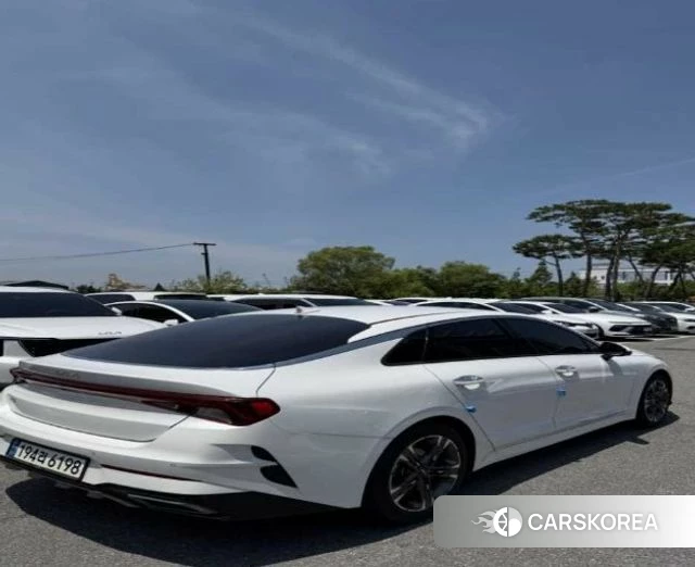 Kia K5 3rd generation 2023 Белый из Кореи, фото 3