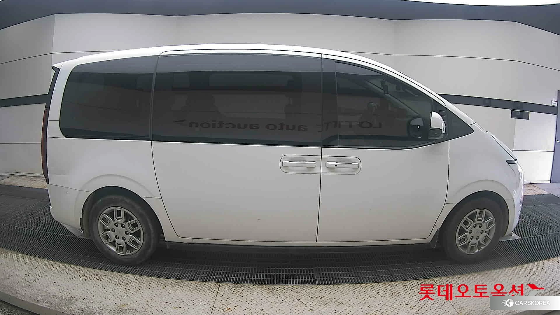 Hyundai Staria id 4909154 из Кореи 23