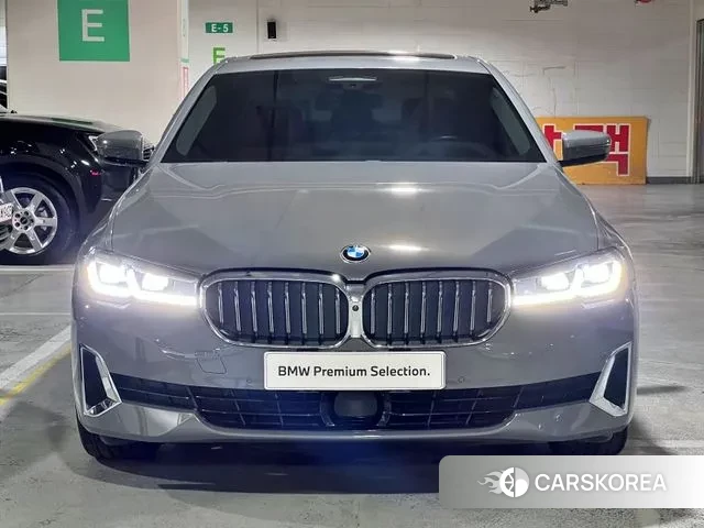 BMW 5 Series (G30) id 3406488 из Кореи 13