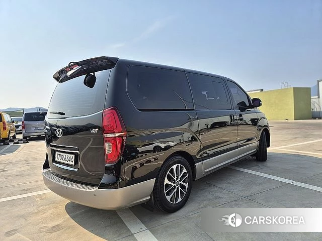 Hyundai The New Grand Starex id 4203887 из Кореи 13